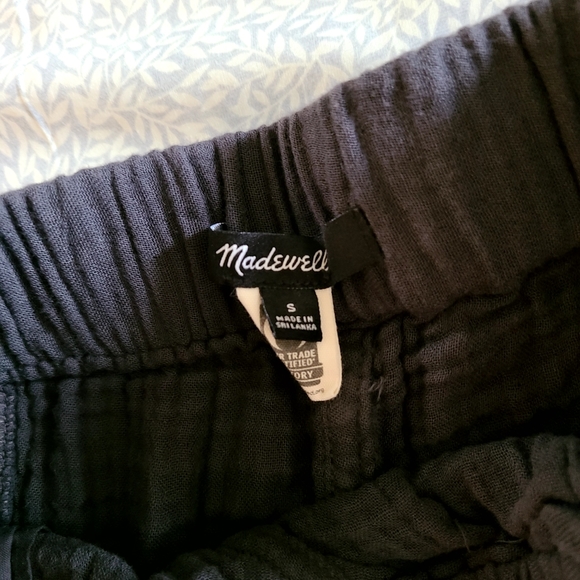 Madewell Lightspun Shorts - Picture 4 of 5